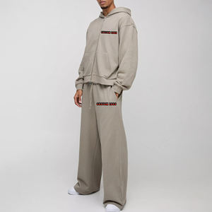 Conjunto Deportivo de Moda Urbana con Sudadera con Capucha y Cremallera 100% Algodón y Pantalones Deportivos Acampanados, Personalizado con Parches Bordados y Logotipo - Product Image 3