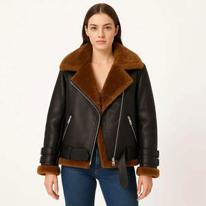 Elegante Chaqueta de Cuero con Forro de Borrego para Invierno, con Logotipo Frontal, Forro de Felpa Transpirable Tejido, Ecológica y Suave al Tacto - Product Image 3