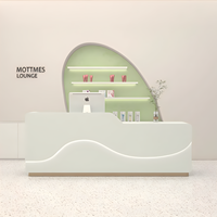 Meja Resepsionis Salon Kecantikan Rumah Sakit Modern MDF Berkualitas Tinggi Tahan Lama yang Dapat Disesuaikan Pabrik untuk Penggunaan Komersial