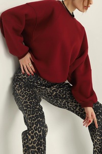 Sweat-shirt élégant pour femmes Pull à épaules tombantes Arrivée Sweat-shirt pour femmes dans différents styles Sweat-shirt avec logo personnalisé pour femmes - Product Image 5