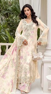 Nouvelle collection de costumes lourds brodés et organza dupatta non cousus de créateur pakistanais - Product Image 3