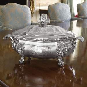 Serveur de nourriture en laiton antique avec couvercle en dôme et plateau serveur de table vintage classique pour événements et célébrations - Product Image 6