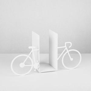 Elegantes sujetalibros de metal de primera calidad con una construcción duradera y acabados elegantes para un toque sofisticado a sus estanterías - Product Image 5