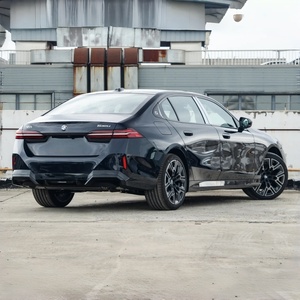 Sedán de 5 Plazas Serie 5 2.0T Turbo 525Li 530Li Paquete Deportivo M de Lujo, Tracción Trasera/4x4, Automático, Gasolina, Auto Usado en Venta - Product Image 2