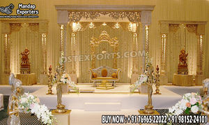 Mandap de mariage indien moderne et élégant avec cadre en fibre de verre à trois poteaux, design léger - Product Image 3