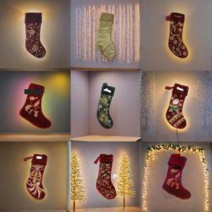 Bas de Noël élégant en velours marron avec broderie argentée Cheminée de vacances Cadeau suspendu Cheminée de Noël Chaussette suspendue 2025 - Product Image 6