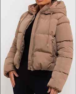 Veste matelassée courte épaisse OEM pour femmes/filles, manches longues, vestes pour femmes, vente en gros, vestes courtes respirantes OEM - Product Image 2