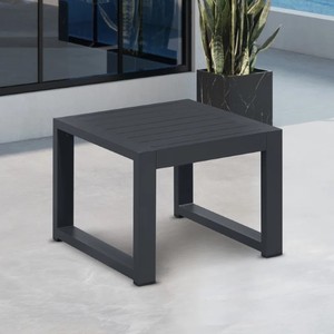 Baltic End ou Benton Table d'extérieur en aluminium Table d'appoint de patio moderne Meubles de jardin résistants aux intempéries Table d'appoint carrée - Product Image 2