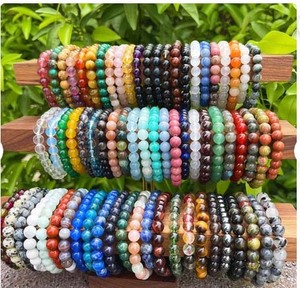 สร้อยข้อมือหินอเวนทูรีนสีเขียวธรรมชาติสร้อยข้อมือเครื่องประดับลูกปัดคาโบชองสําหรับฤดูร้อน - Product Image 3