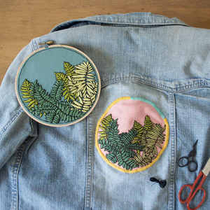 Insignes de broderie à la main de conception élégante pour la décoration d'uniformes vestimentaires et d'accessoires de mode - Product Image 5