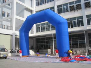 Arche gonflable avec logo personnalisé pour les événements publicitaires de l'entreprise - Product Image 1