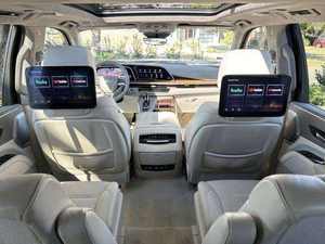 Cadillac ESCalade Sport Platinum SUV d'occasion authentique - Product Image 2