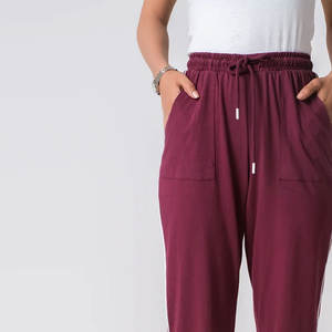 Joggers de mujer transpirables con precios al por mayor con bolsillos Joggers de mujer profesionales en diferentes tamaños - Product Image 3