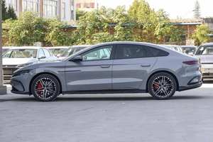 Vehículo Eléctrico 2025 V 601-700KM con Tracción en las Cuatro Ruedas, Motor de 200-250kW y Batería de 50-70kWh para Importación en Japón - Product Image 2