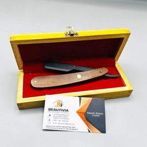 Maquinilla de afeitar de peluquero profesional, mango de madera, equipo recto de salón, hoja de acero inoxidable, maquinilla de afeitar de seguridad, caja de madera empaquetada - Product Image 2