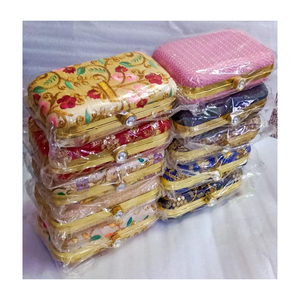 กระเป๋าคลัทช์งานปักมือประดับหินหลากสีสไตล์อินเดียสำหรับงานเลี้ยงกลางคืน งานแต่งงาน งานปาร์ตี้ ของผู้หญิง รุ่นใหม่ล่าสุดจากผู้ค้าส่งชาวอินเดีย - Product Image 1