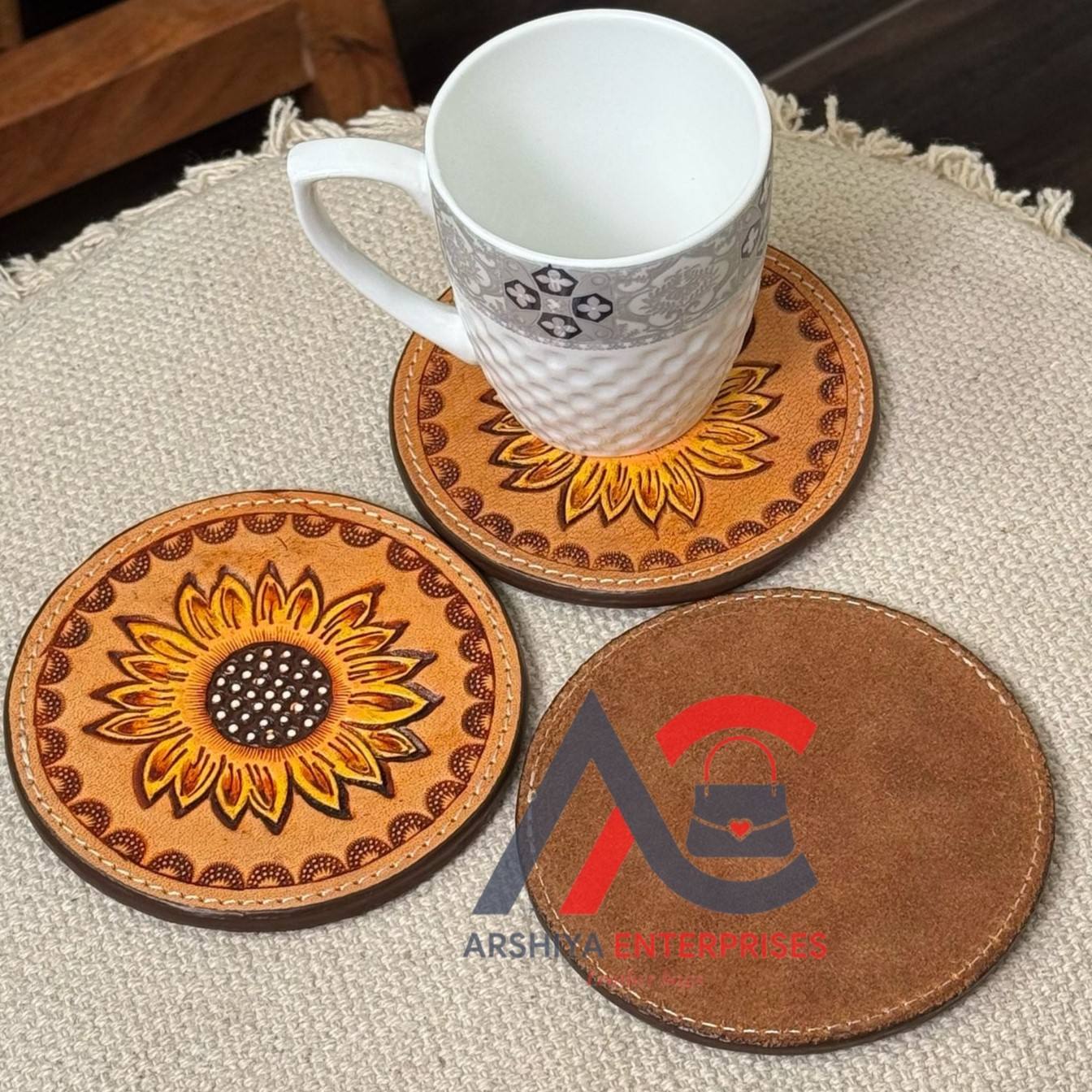 สีน้ำตาล