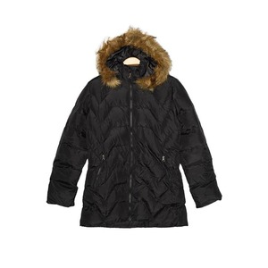 Abrigo de Piel Largo de Invierno para Mujer con Diseño Personalizado, Cierre de Cremallera y Detalle de Botones, Estilo Vintage Transpirable de Pakistán - Product Image 6