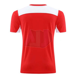 Uniforme de Fútbol Personalizable 100% Poliéster, Disponible al por Mayor, Logotipo, Nombre y Número Personalizados, Transpirable y Ligero para Equipos y Escuelas - Product Image 5