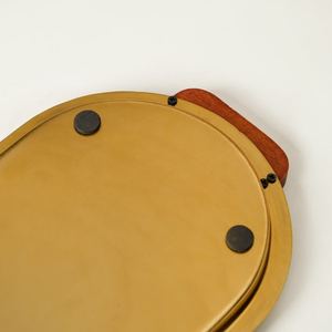 Plateau de service de luxe en acier inoxydable doré avec un design intérieur et des poignées en bois pour le parfum, les bijoux, les boissons, la table basse - Product Image 6