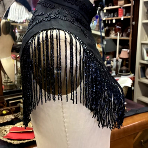 Luxueux Preppy Style femmes Club robe à la main perle noire perlée soie gland Cape broderie Unique haute couture paillettes - Product Image 4