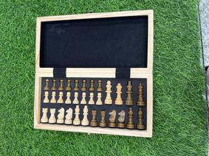 Échiquier magnétique pour le jeu amusant et stratégique - Product Image 2