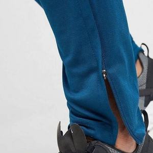 ชุดวิ่งออกกำลังกายของผู้ชายแบบมีสไตล์กันลมแห้งเร็วผ้าคอตตอน100% ดีไซน์ใหม่ระบายอากาศได้ดีสำหรับฤดูใบไม้ร่วงขายส่ง - Product Image 5