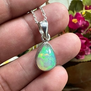 Pendentif en argent fait main de style bohème, bijoux en argent sterling 925, pierre précieuse opale, pendentif tendance pour femmes, cadeau pour elle - Product Image 2