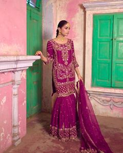 Nouvelle tenue de soirée de créateur en soie chinon lourde, haut fantaisie et dupatta, sharara entièrement cousu avec broderie de sequins et de fils - Product Image 3