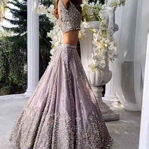 Màu Xám truyền thống cô dâu lehenga choli trong chuỗi sequans làm việc với vải georgette cho đám cưới và các dịp tiệc - Product Image 1