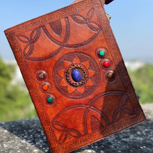 สีน้ำตาล