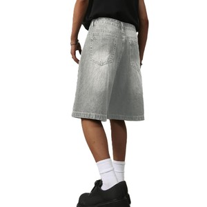 Short en jean brut OEM pour hommes, taille moyenne décontractée, fabricant de shorts en jean bleu délavé pour le marché du Moyen-Orient et de l'Amérique latine - Product Image 2