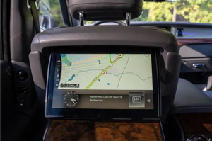 Sedán Premium de Lujo 2024 con Distancia Entre Ejes Extendida, Clase Ejecutiva con Conductor, Interior de Alta Comodidad, Caja de Cambios Automática, Volante a la Izquierda - Product Image 4