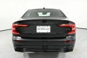 2022 Vo lv o S60 T5 R-Design - Product Image 6