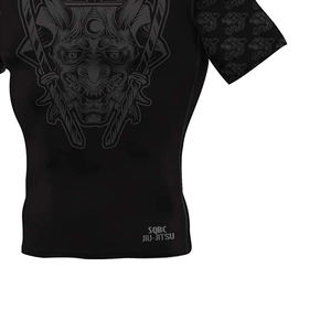 Rash Guard à manches courtes vierges, meilleur équipement personnalisé de conception, équipement MMA et engrenages d'entraînement pour grappins - Product Image 4