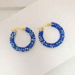 Boucles d'oreilles indiennes faites à la main brodées de perles pour vêtements de fête Boucles d'oreilles élégantes brodées à la main pour femmes à bas prix - Product Image 4