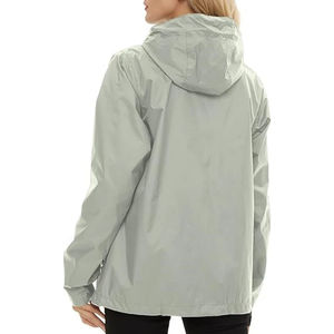 Nueva llegada 2025 mujeres cortavientos con capucha transpirable a prueba de viento impermeable chaqueta de lluvia chaquetas de mujer personalizadas - Product Image 5