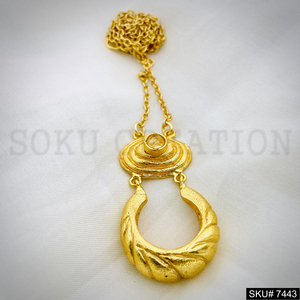 Colgante de collar elegante chapado en oro con cadena SKU7443 joyería de moda collar de perlas Collar corto de hoja mujeres regalo de América Ch - Product Image 3