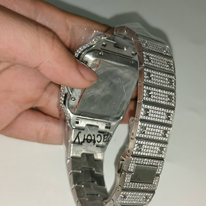 นาฬิกาเพชรทรงกลมสแตนเลส moissanite ที่น่าทึ่ง ออกแบบมาสําหรับผู้ชาย เป็นตัวประกอบแฟชั่นฮิปฮอปชั้นนํา - Product Image 4