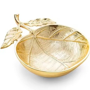 Bol à chocolat et à bonbons en forme de feuille, design veiné, pour servir des fruits secs, des bonbons, des chips, des collations pour les petites fêtes - Product Image 1