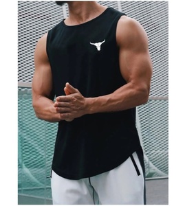 Débardeurs de sport noirs à col rond pour hommes, légers et respirants, pour l'entraînement et la gym - Product Image 2