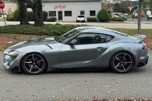 (W&T) Toyota Supra 3.0 Premium Usado del 2022 - Product Image 2