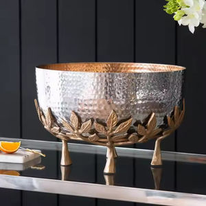 Bol à fruits en acier surélevé de designer pour des accents de table élégants - Product Image 3