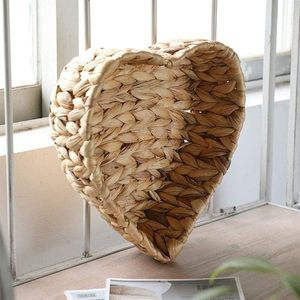 Bandejas de almacenamiento de jacinto de agua natural en forma de corazón, bandeja de mimbre hecha a mano por el mejor productor vietnamita - Product Image 4
