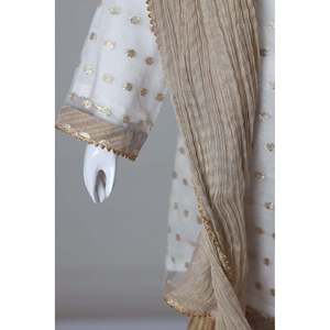 Costume 2 pièces indien et pakistanais en or givré taille 2-3 ans par Pksejonline - Product Image 5