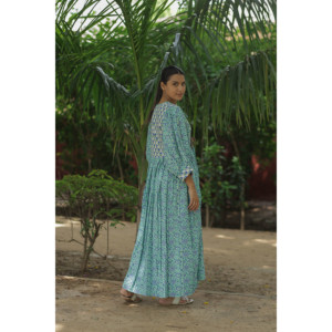 Vestido Midi de Algodón para Mujer, Estampado Floral a Mano, Estilo Boho Chic, con Mangas Largas, Bolsillos, Cintura Natural, Sostenible - Product Image 2