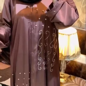 ชุดเดรสดูไบปักด้วยมือเรียบหรูสำหรับผู้หญิงชุดงานปาร์ตี้ระบายอากาศได้ดีเสื้อผ้ามุสลิมแบบดั้งเดิมใส่ทำงานด้วยมือ - Product Image 1