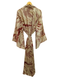 Bata de Seda de Alta Demanda, Kimono Sari Vintage, Bata Suave para Fiesta en la Playa, Kimono de Seda Hecho a Mano en India en Venta - Product Image 5