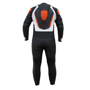 Combinaison de moto en coton pour l'hiver, conçue pour les pilotes de course recherchant une sécurité maximale lors de la conduite à grande vitesse dans des conditions extrêmes - Product Image 2