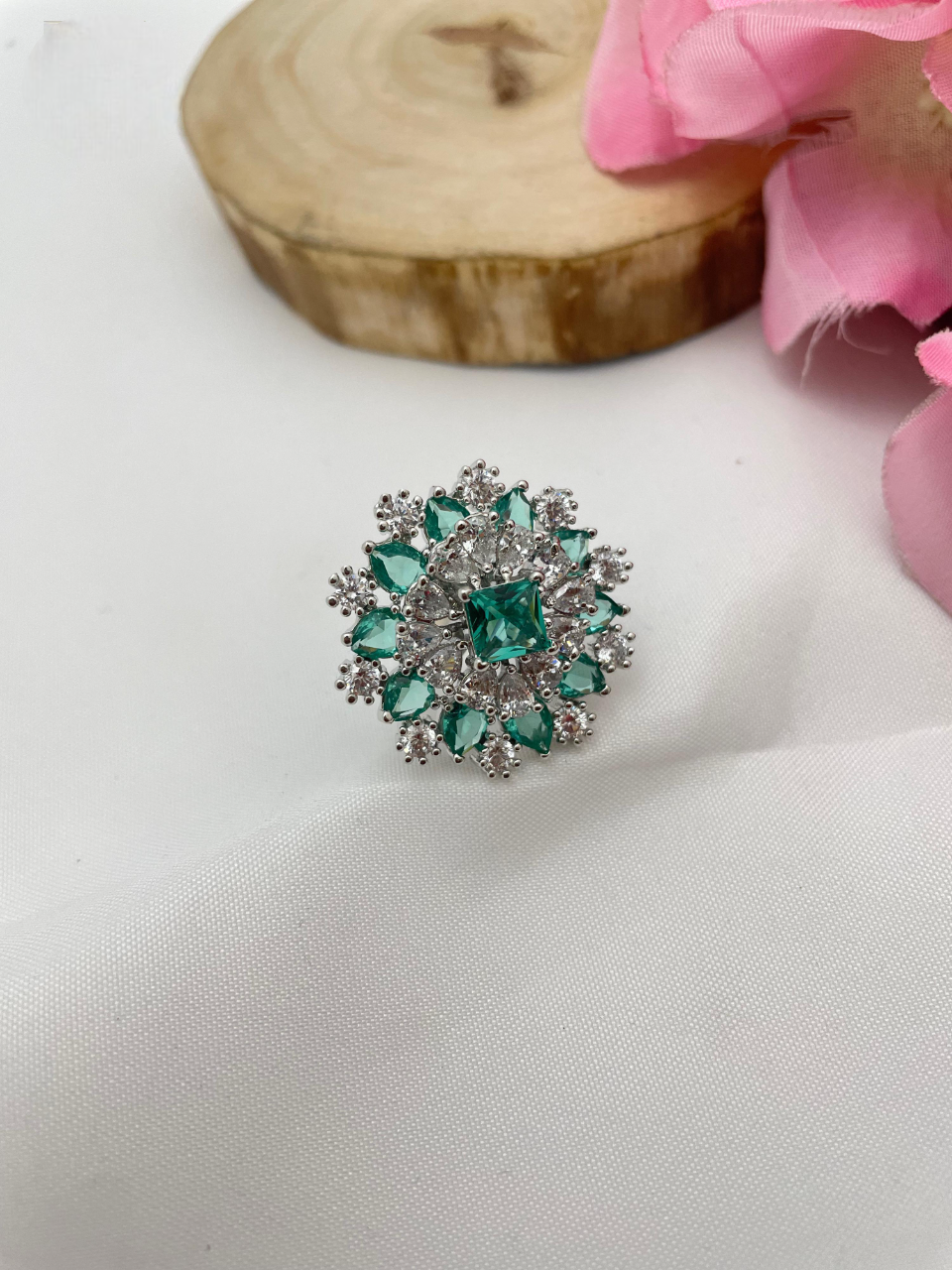 สีเขียวเป็ดน้ำ